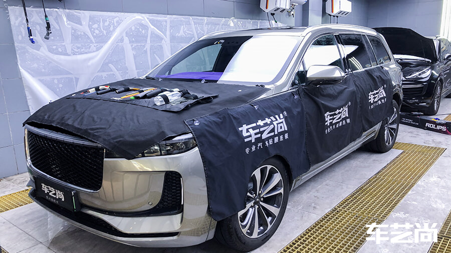 理想ONE银灰色施工龙膜隔热膜流程（图1）