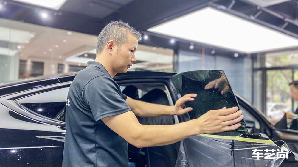 特斯拉modelY黑色施工龙膜隔热膜畅悦80+35（图9）