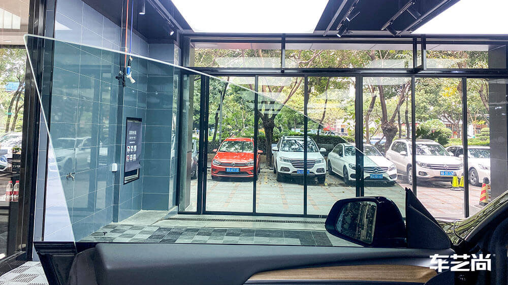 特斯拉modelY黑色施工龙膜隔热膜畅悦80+35（图12）