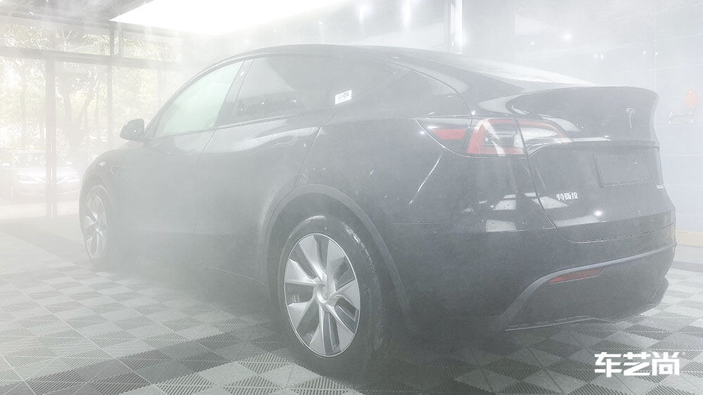 特斯拉modelY黑色施工龙膜隔热膜畅悦80+35（图3）