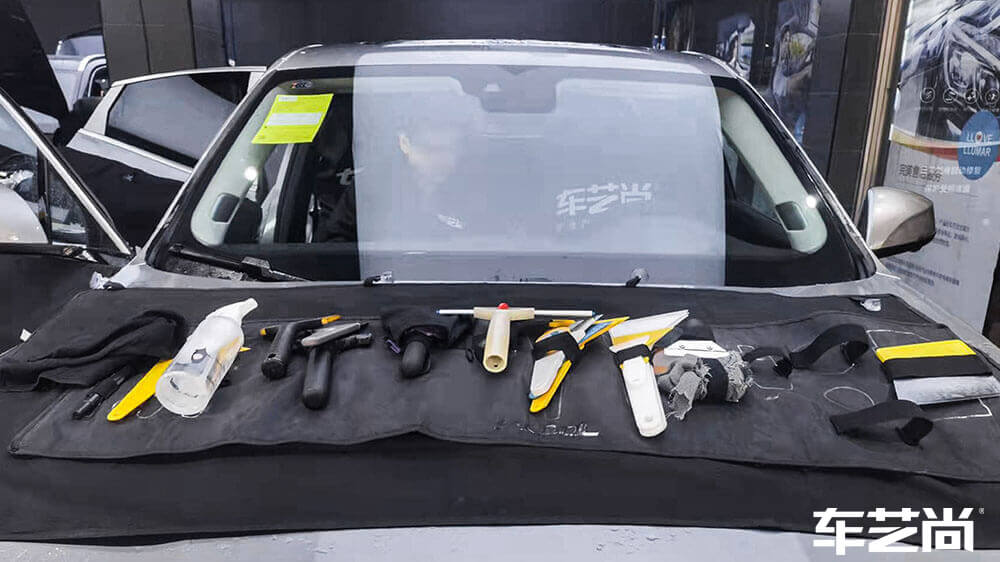 华为赛力斯银灰色施工威固隔热膜畅悦80+35（图1）