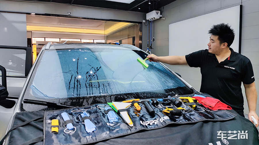 广汽AION施工龙膜隔热膜畅悦80+35（图4）