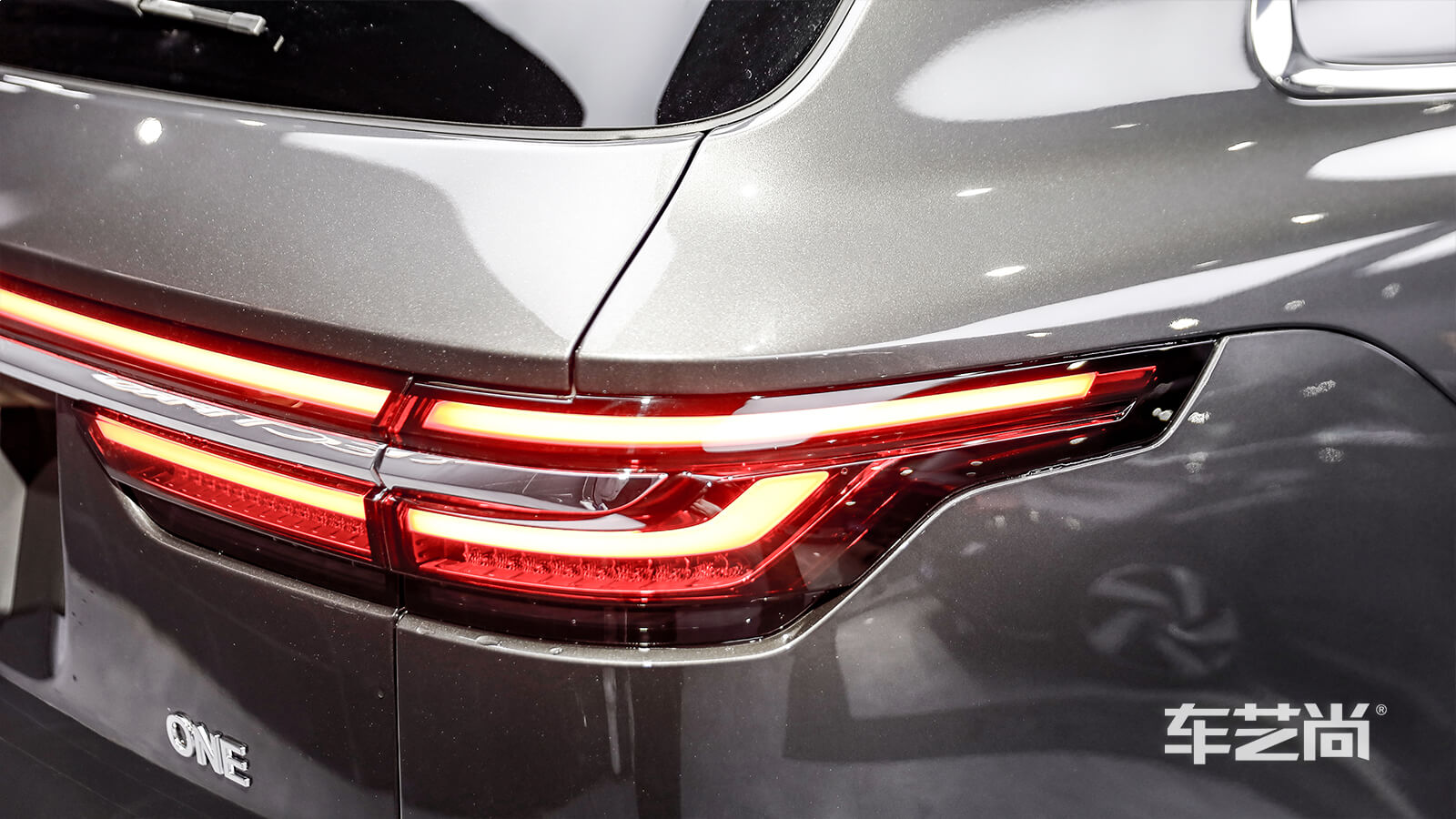 理想one灰色施工龙膜隐形车衣（图18）