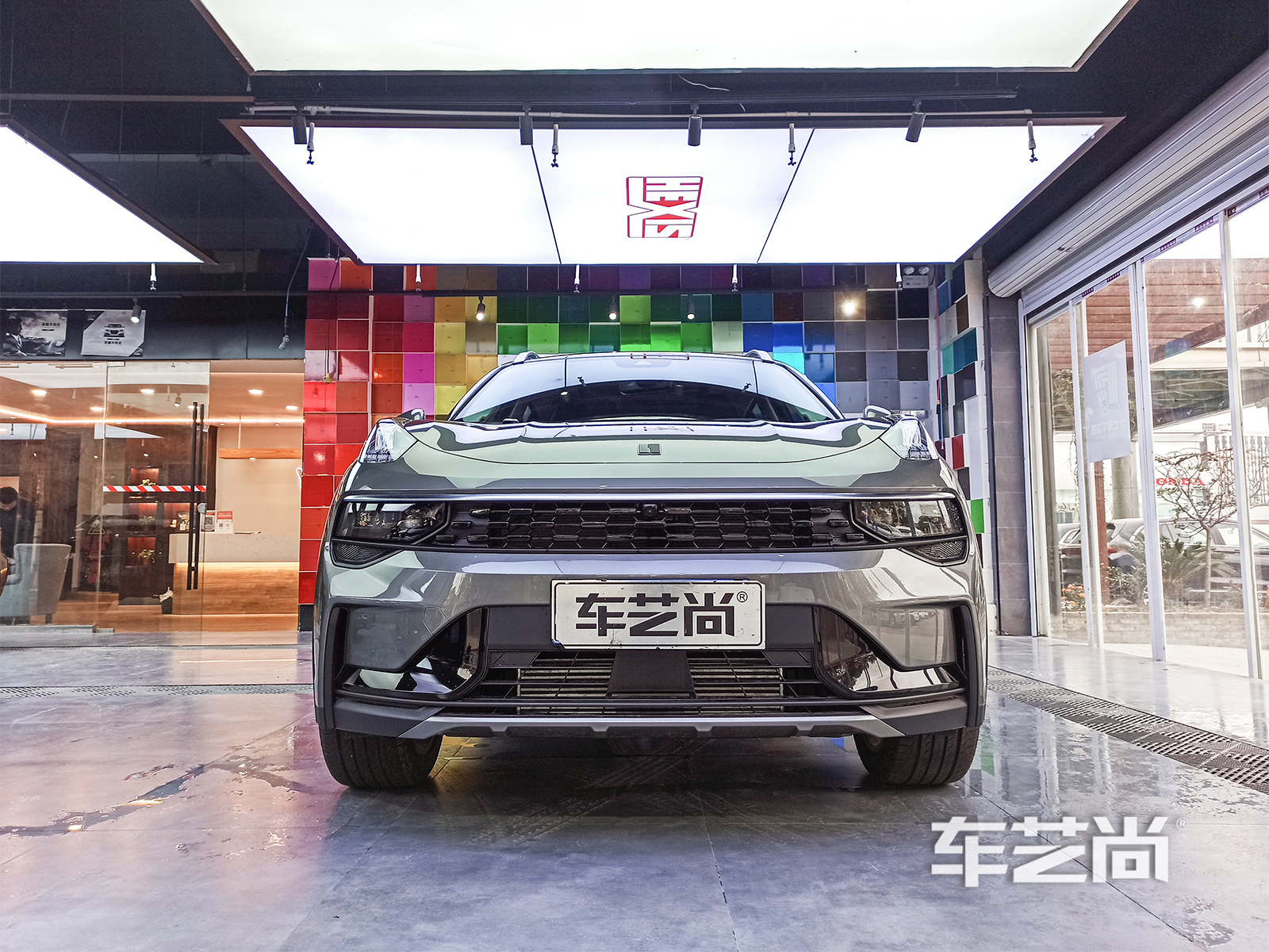 领克01灰色施工龙膜隔热膜畅悦80+畅悦35案例