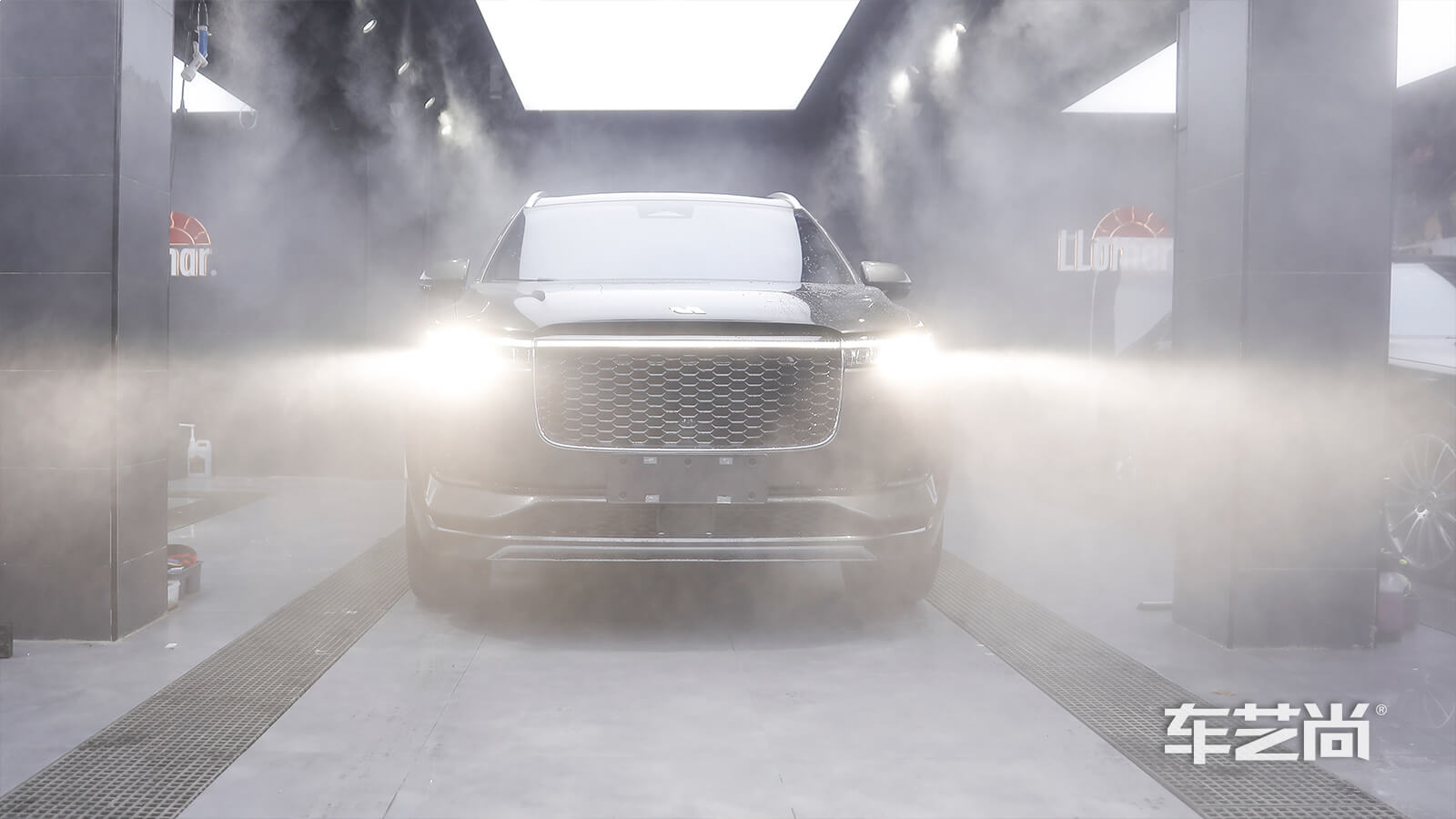 理想one灰色施工龙膜隐形车衣（图1）